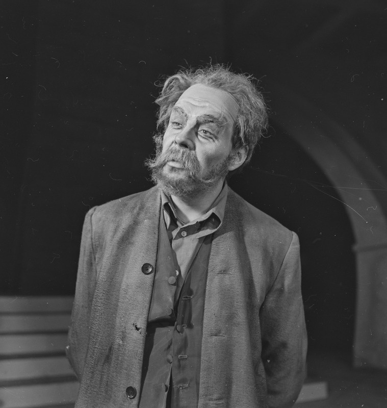 Suur viiuldaja, Teater Estonia, 1948, osades: Tofolo – Endel Pärn