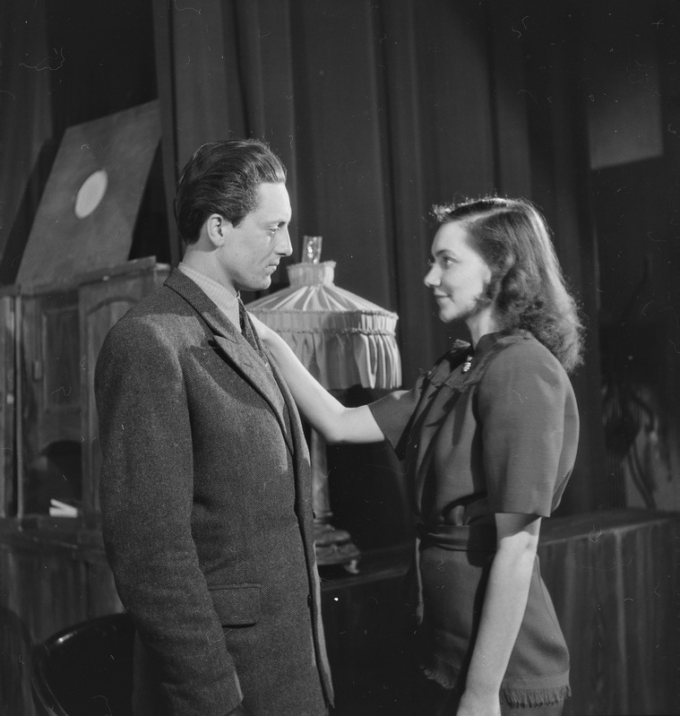 Vanad sõbrad, Teater Estonia, 1948, pildil: Olaf Paesüld ja Velda Luberg-Metsis
