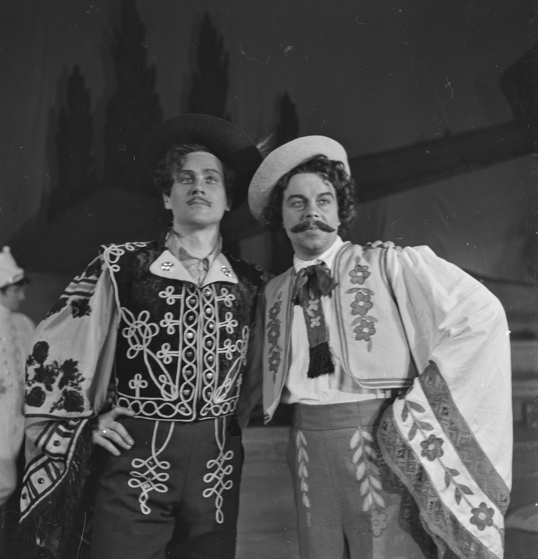 Mustlasparun, Teater Estonia, 1948, osades: Sandor – Georg Ots, Istvan – Endel Pärn