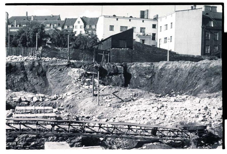 Construction of a swimming pool