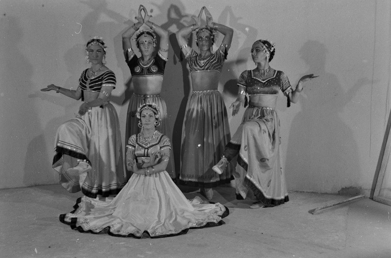 Lakme, Teater Estonia, 1951, pildil: tantsurühm