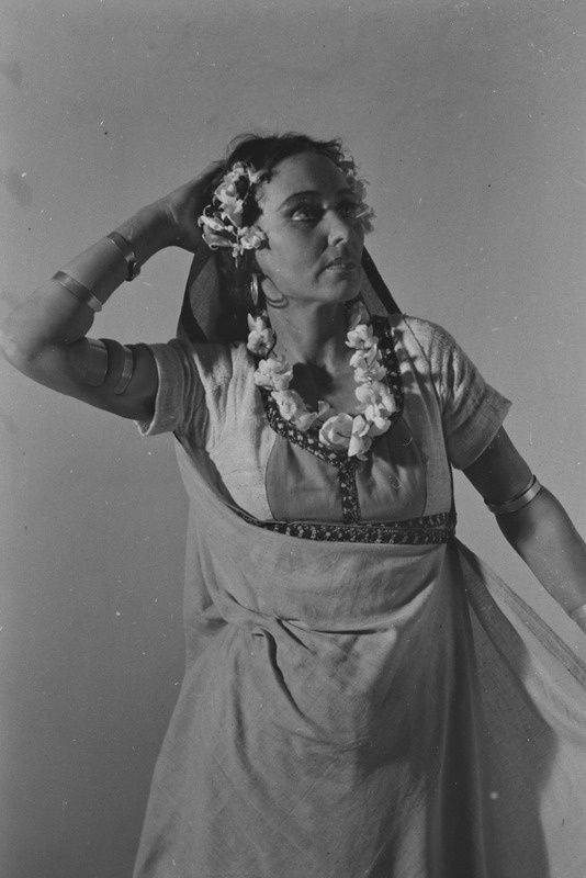 Lakme, Teater Estonia, 1951, osades: Lakme – Veera Nelus