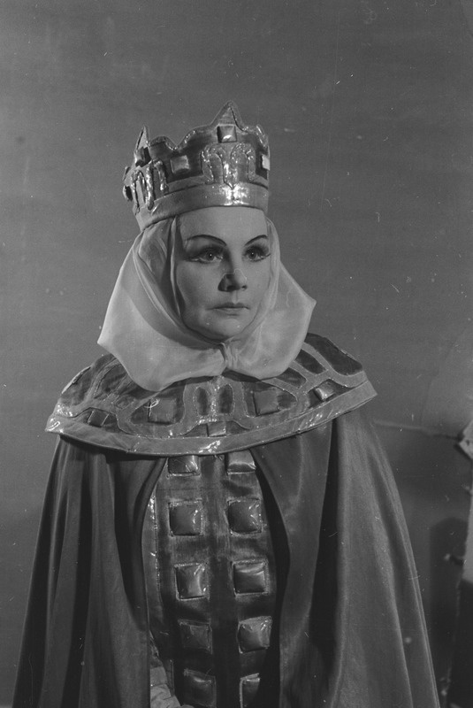 Vürst Igor, Teater Estonia, 1949, osades: Jaroslavna – Marta Rungi