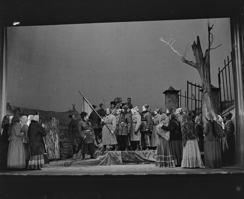 Vaikne Don, Teater Estonia, 1947, pildil: stseen etendusest