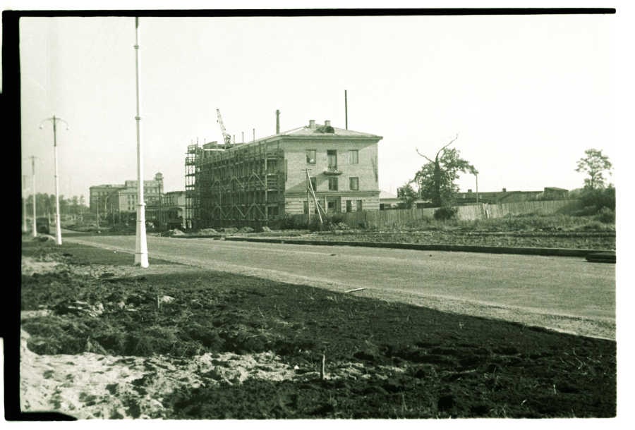 Cutting the road between Järva and Tondi