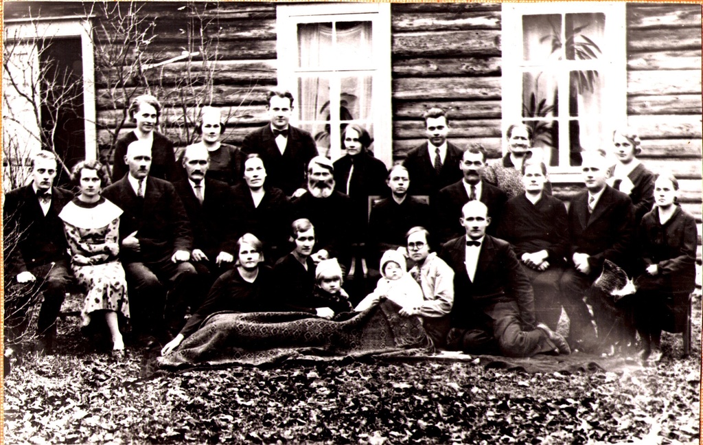 Perekond Davidovid (Raiendid) ca 1934. a.