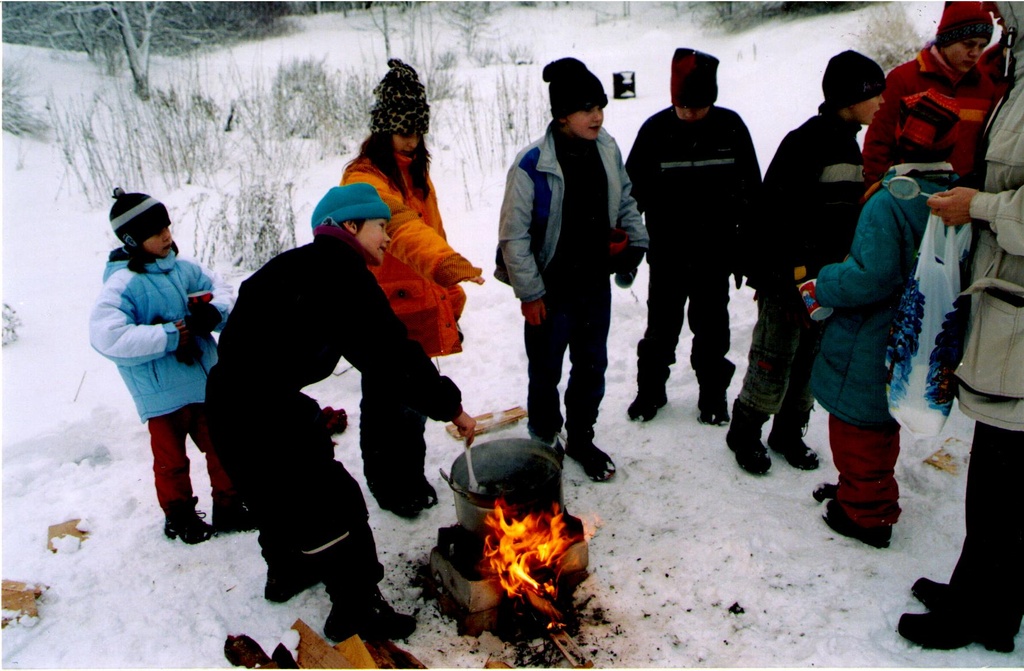 Koolivaheaja üritus. Maastikumäng 4.-6.jaan. 2005.a.