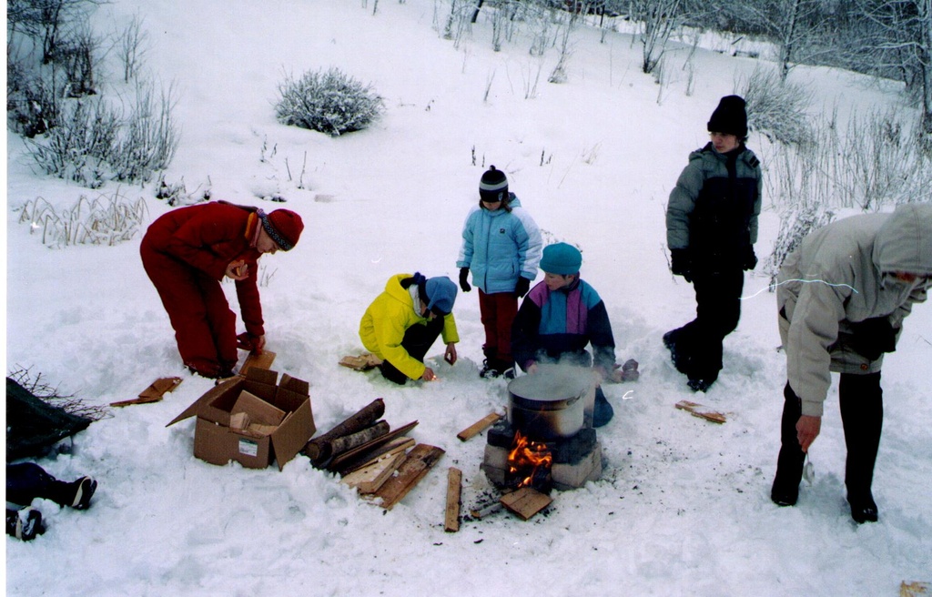 Koolivaheaja üritus. Maastikumäng 4.-6.jaan. 2005.a.
