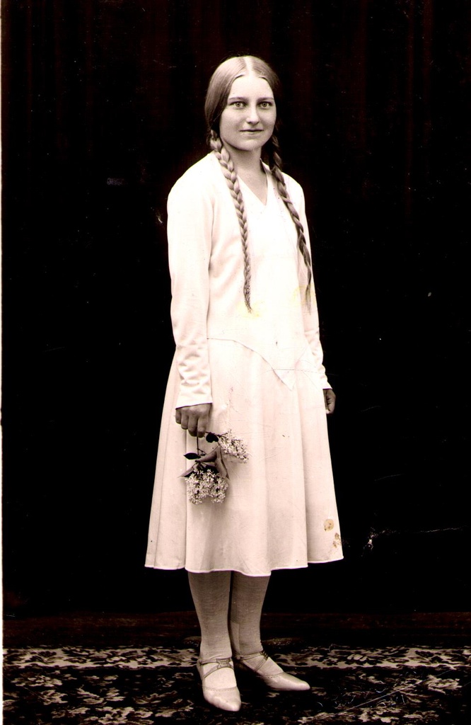 Fotopostkaart. Helmi Voormansik