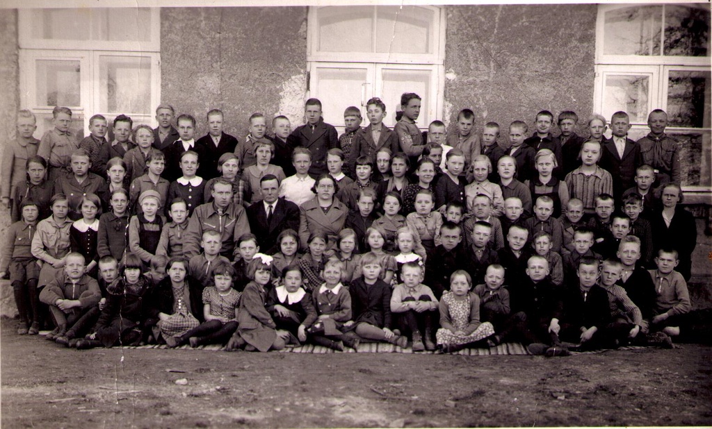 Fotopostkaart. Vaivara algkool