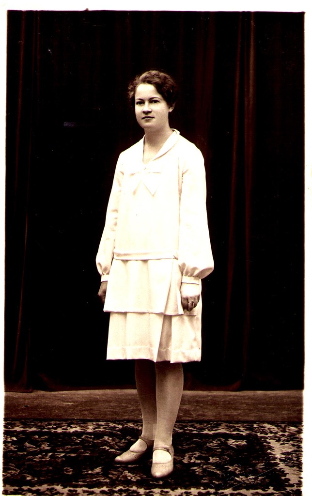 Fotopostkaart. Therese Pärtel