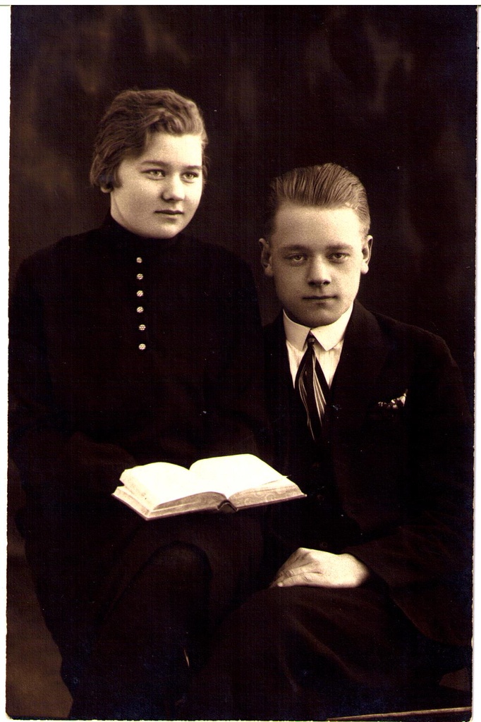 Fotopostkaart. Marie ja Voldemar ...