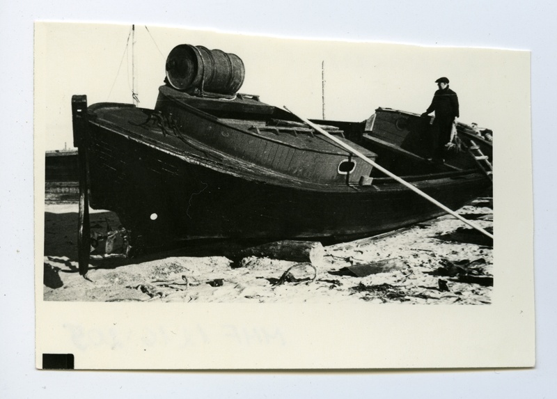 Kakuam at Kihnu Harbour