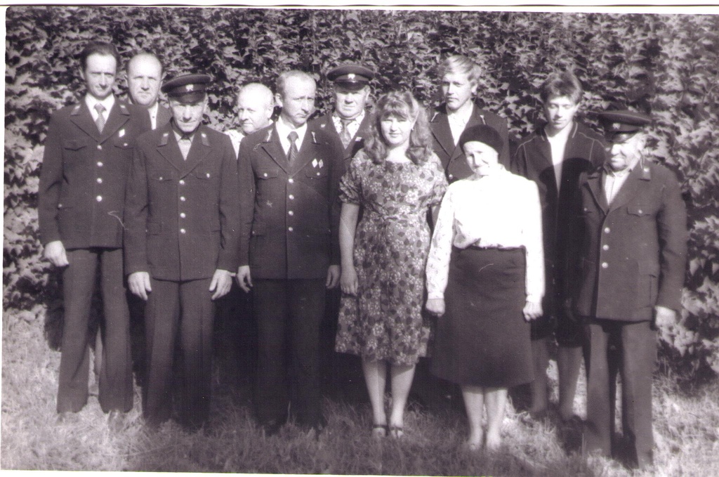 Alutaguse Metsamajandi kordon. Permisküla m/k töötajad