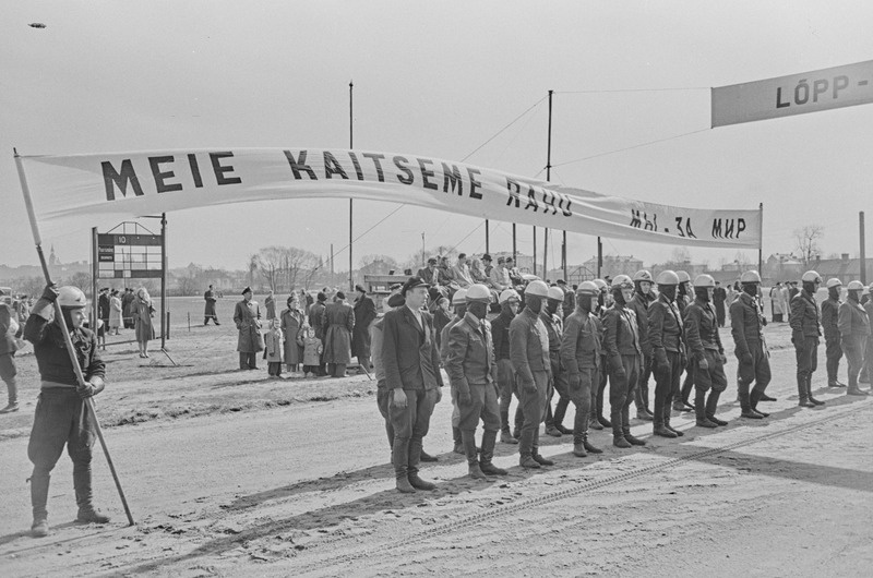 Mootorspordivõistlused hipodroomil