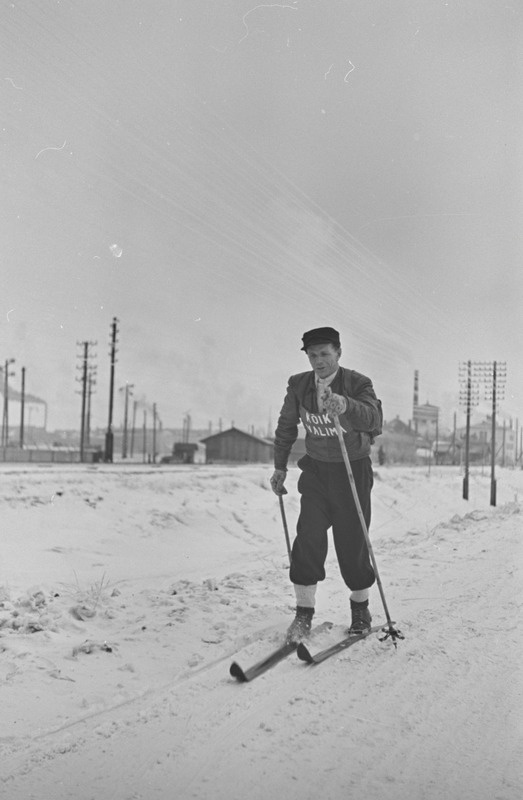 Tallinna tselluloosivabriku kehakultuurlased tähesuusa matkal