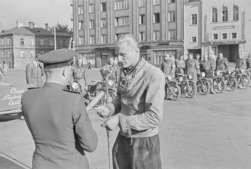 Linnade ja maakondade vaheline sportlik teatevõistlus 1950