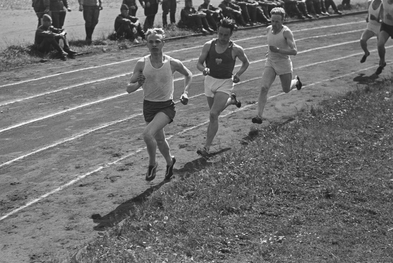 Üleliidulised linnadevahelised korrespondentsvõistlused kergejõustikus I etapp 1950