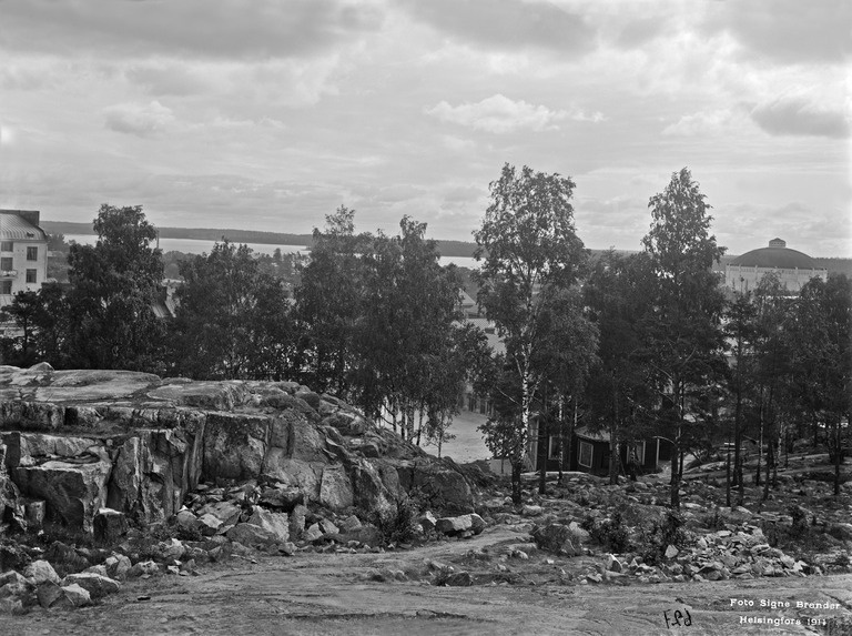 Näköala Vilhonvuorelta (Katri Valan puisto) koilliseen