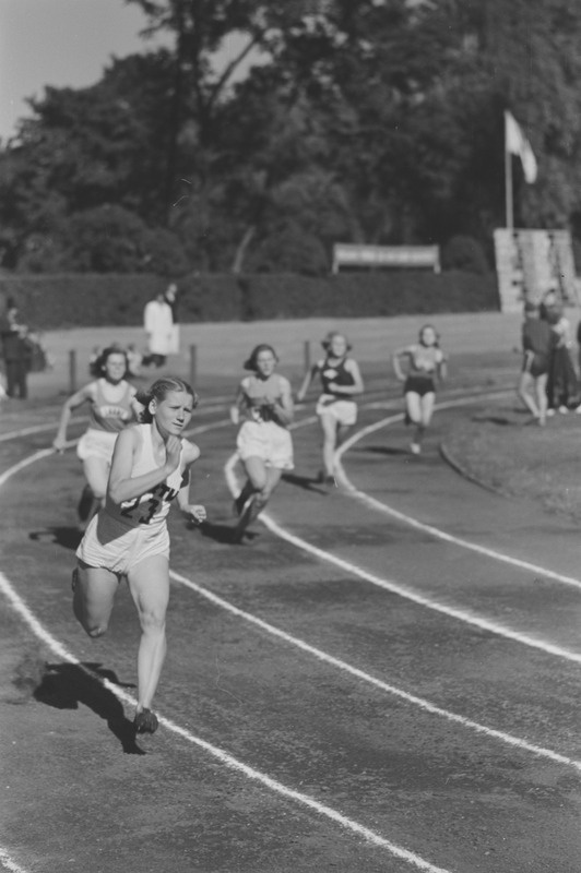 Eesti koolinoorte meistrivõistlused kergejõustikus 1950