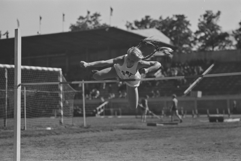 Eesti koolinoorte meistrivõistlused kergejõustikus 1950