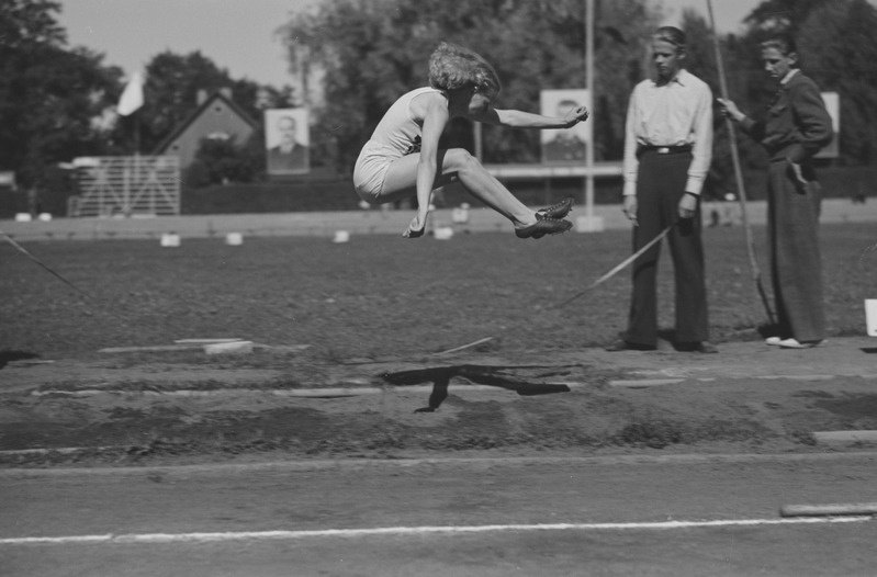 Eesti koolinoorte meistrivõistlused kergejõustikus 1950