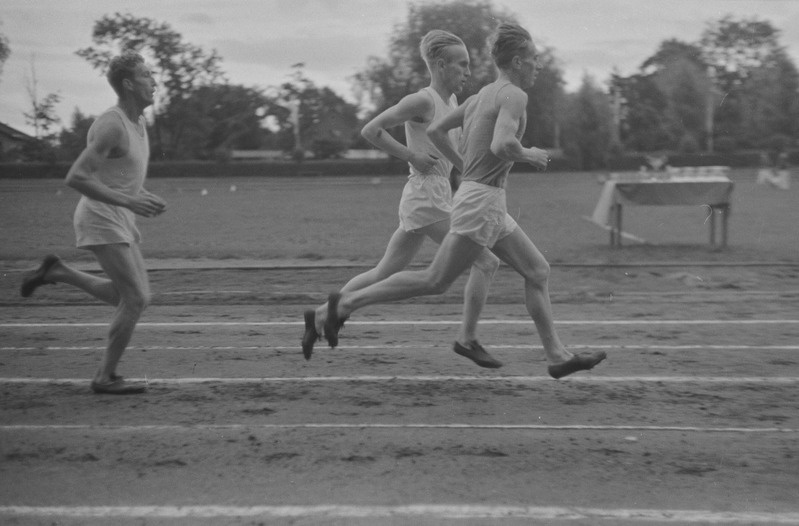 Eesti koolinoorte meistrivõistlused kergejõustikus 1949