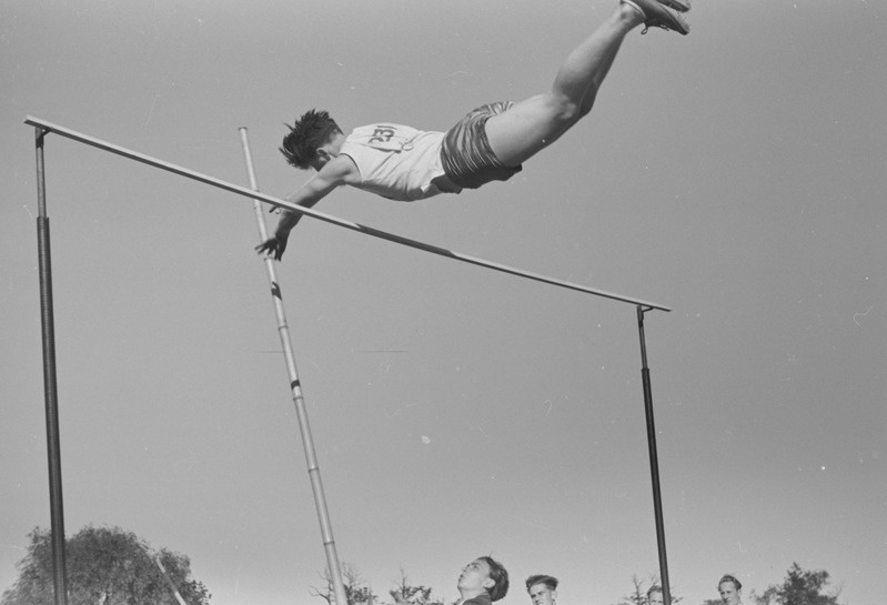 Eesti koolinoorte meistrivõistlused kergejõustikus 1949