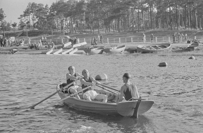 Kahepaatide sõudevõistlus Pirita jõel