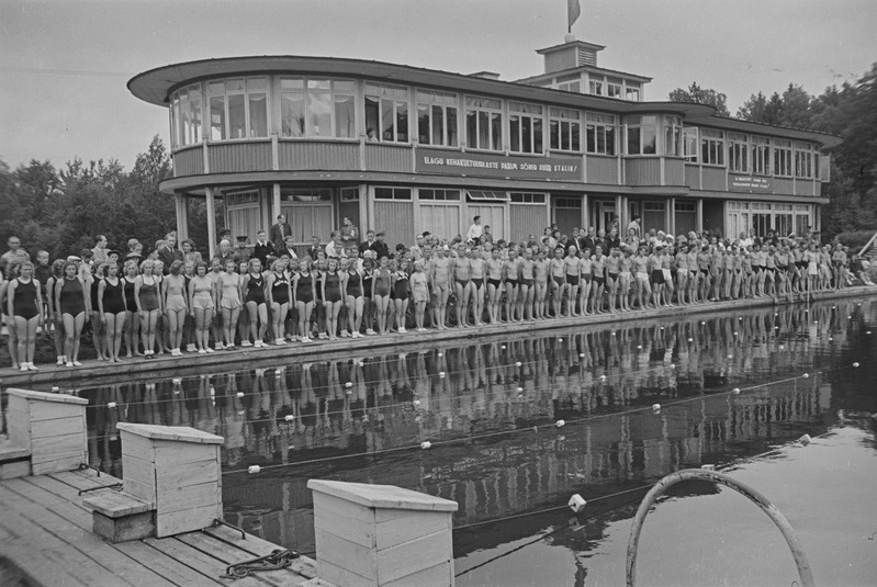 Eesti koolinoorte meistrivõistlused ujumises 1950