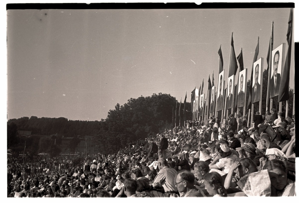 General song festival of 1950, view of the song field.