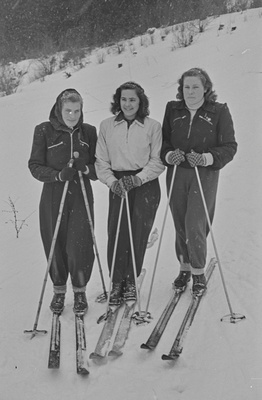 Kolhoosinoorte meistrivõistlused suusatamises 1951  similar photo