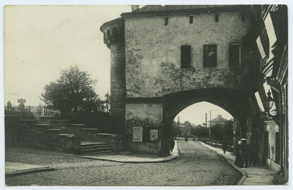 Tallinn, Great Beach Gate, view by Pika Street.