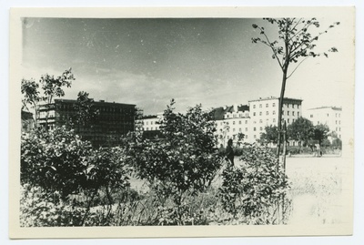 Tallinn, Pionier Square.  similar photo