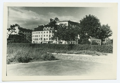 Tallinn, Pionieri square, behind the buildings on Kreutzwald Street 15, 17 and 19.  duplicate photo