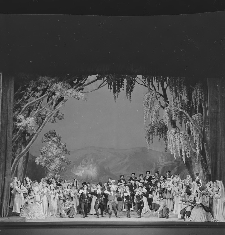 Keto ja Kote, Teater Estonia, 1953, pildil: stseen lavastusest