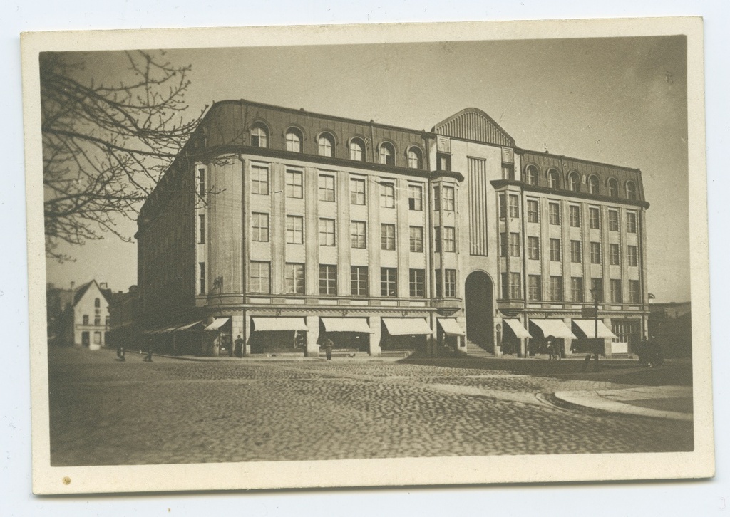 Tallinn, Pärnu highway 10, former Krediitpank.