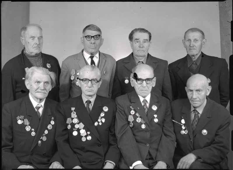 Grupifoto: Kodusõjaveteranide Valga rajoonikoondise liikmed.