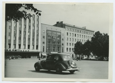 Tallinn, Winning Square, view of the Art Hall and the Artists' House.  duplicate photo