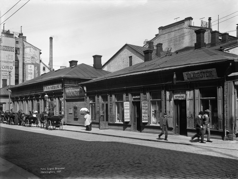 Kluuvikatu 3.