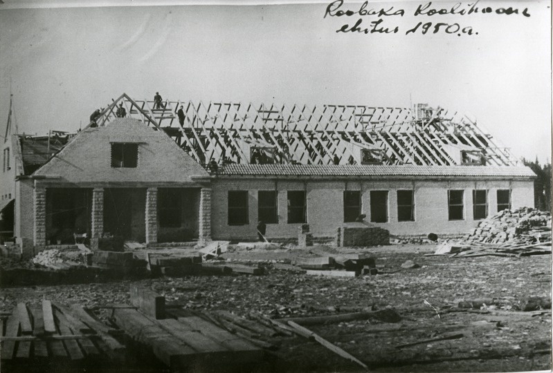 Roobaka koolimaja ehitus