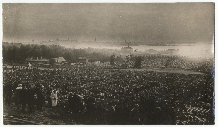 9th general song event in Tallinn in 1928, view of the sea.