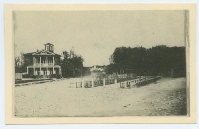 Gloy villa Kadriorus, Tallinn.  similar photo