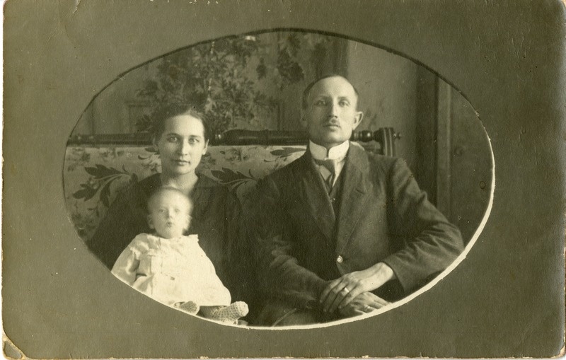 Aleksander Sarv perekonnaga