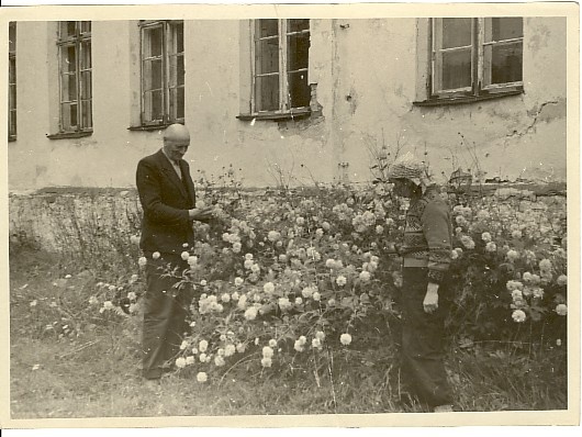 foto, Richard Janno Põhjaka mõisa juures 1950-ndatel a.