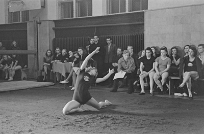 Eesti meistrivõistlused sportlikus võimlemises 1949  similar photo