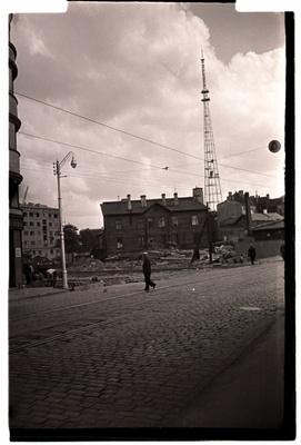 Anvelti ja Tartu mnt nurk  similar photo