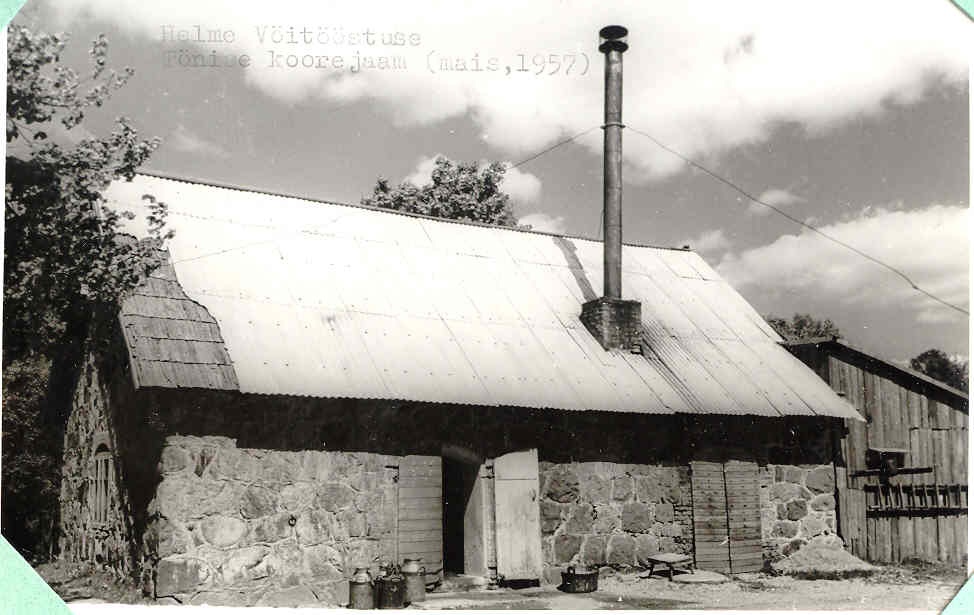 Tõnise koorejaama hoone