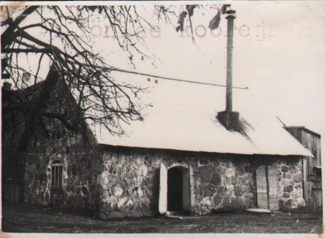 Helme võitööstuse, Tõnise koorejaam.