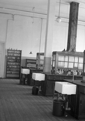 Tallinna Tehnikaülikooli orgaanilise keemia labor Marati t. 4, 1938.-1939.a.  duplicate photo